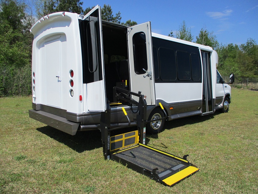 Turtle Top Bus Sales, Handicap, lift